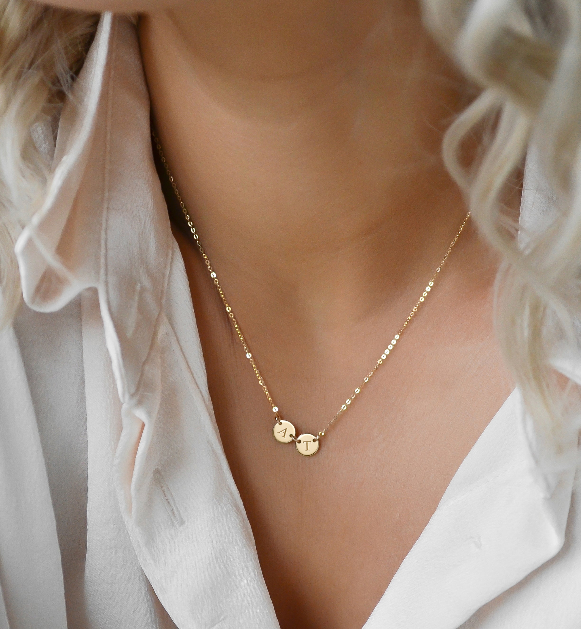 Halle Tiny Disk Necklace
