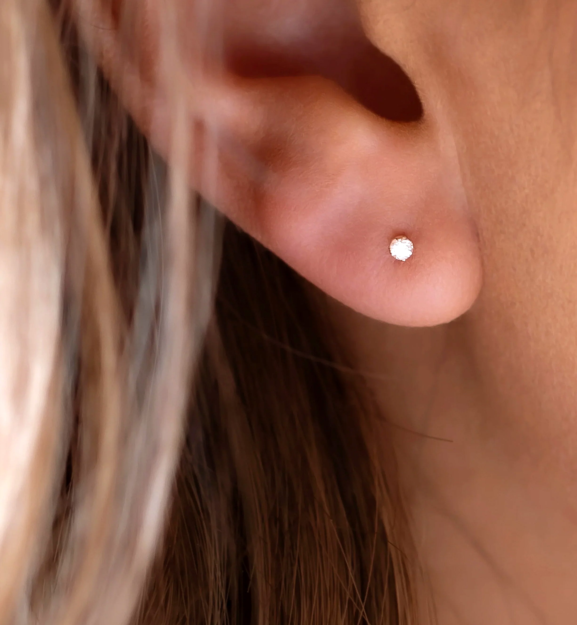 Anais Solid Gold Studs