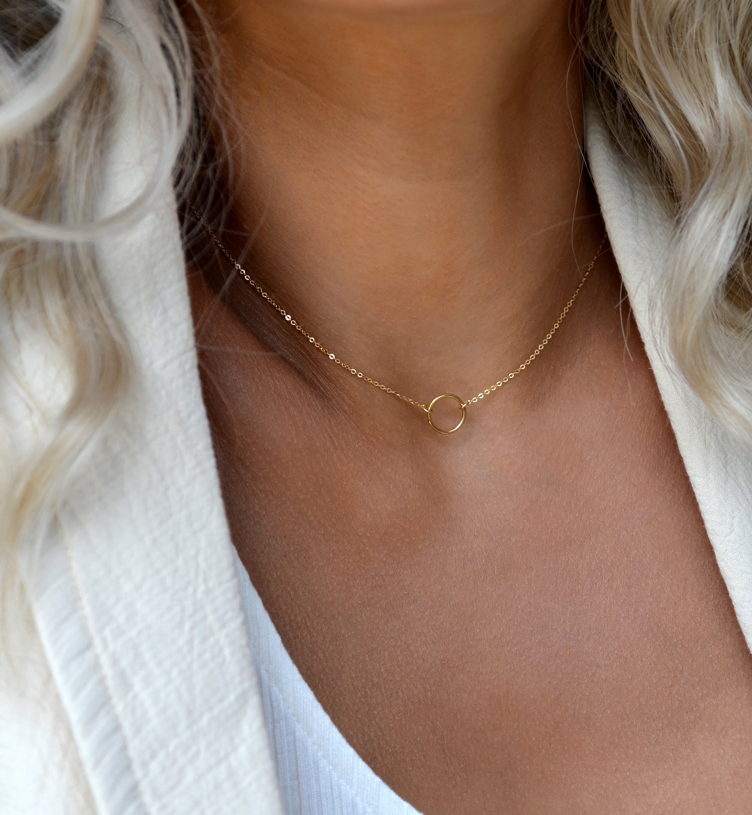 Vogue Small Circle Necklace