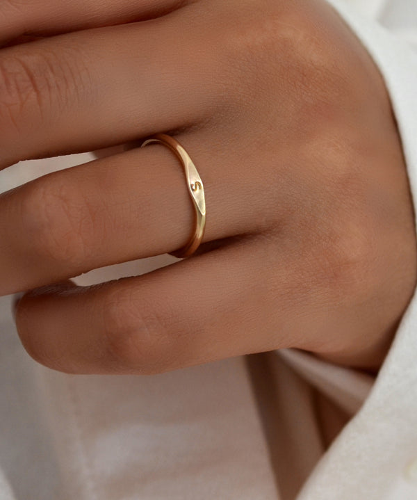 Amelia Personalized Signet Ring