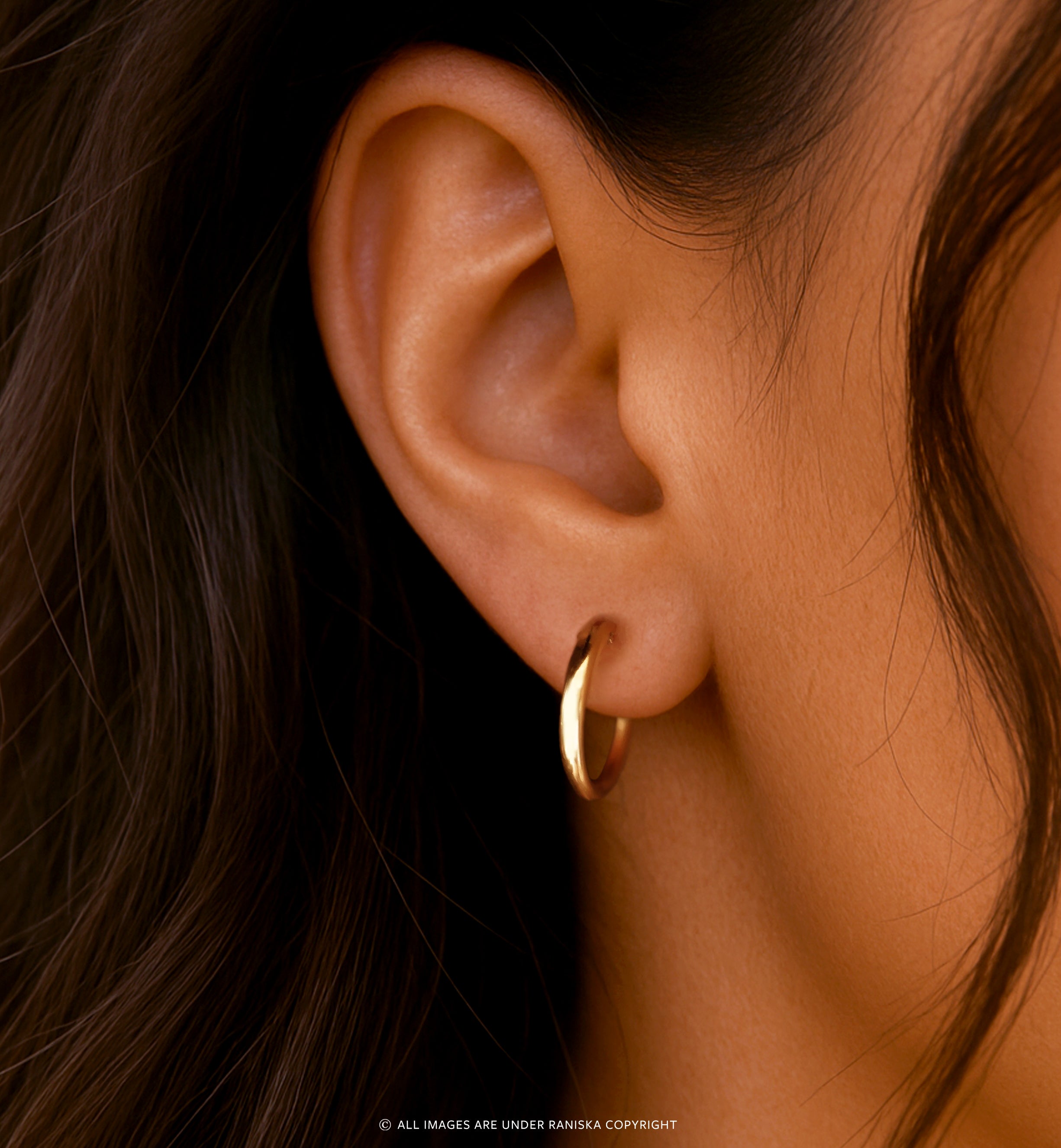 Cora Small Hoop Earrings