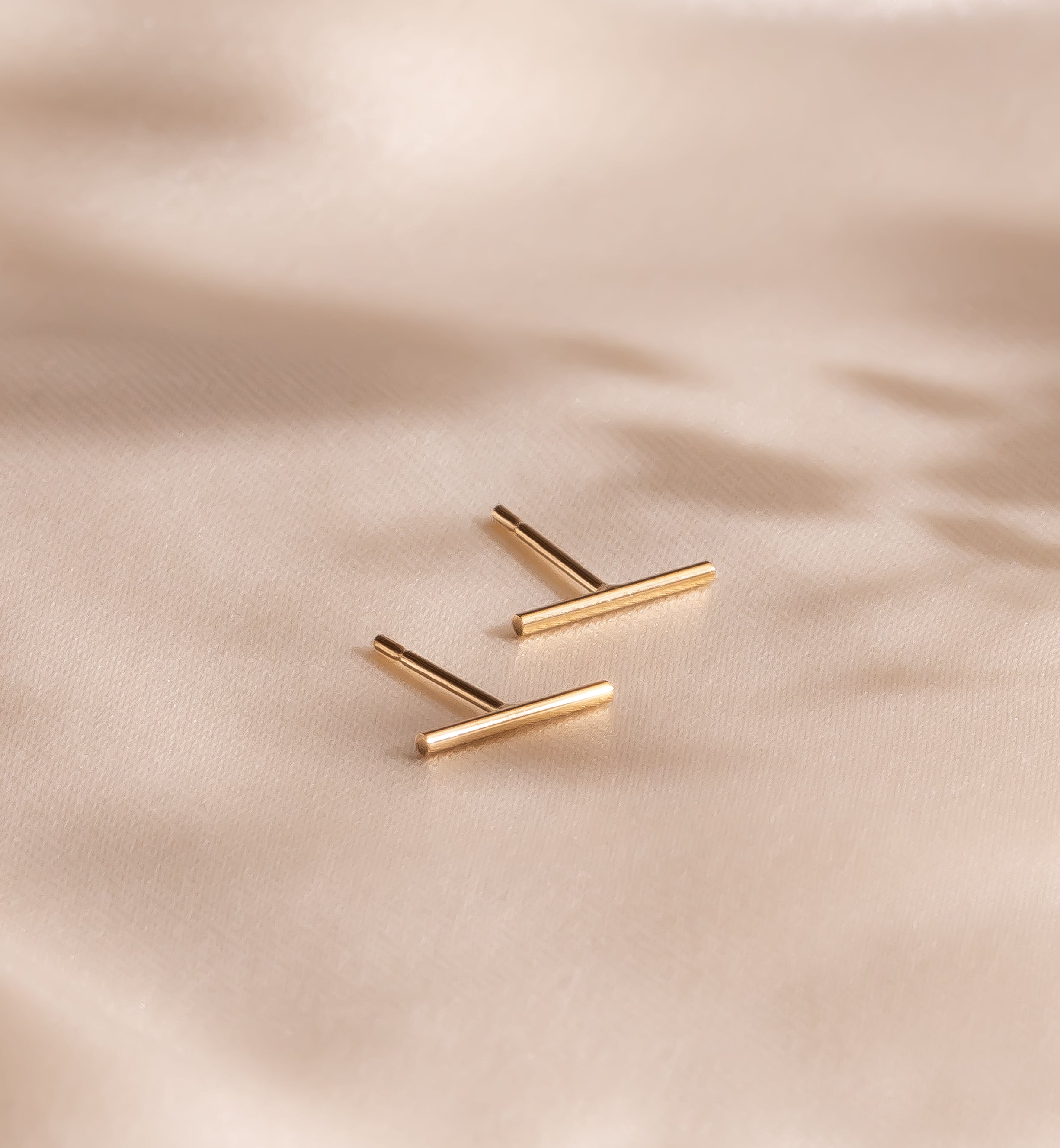 Esme Bar Stud Earrings