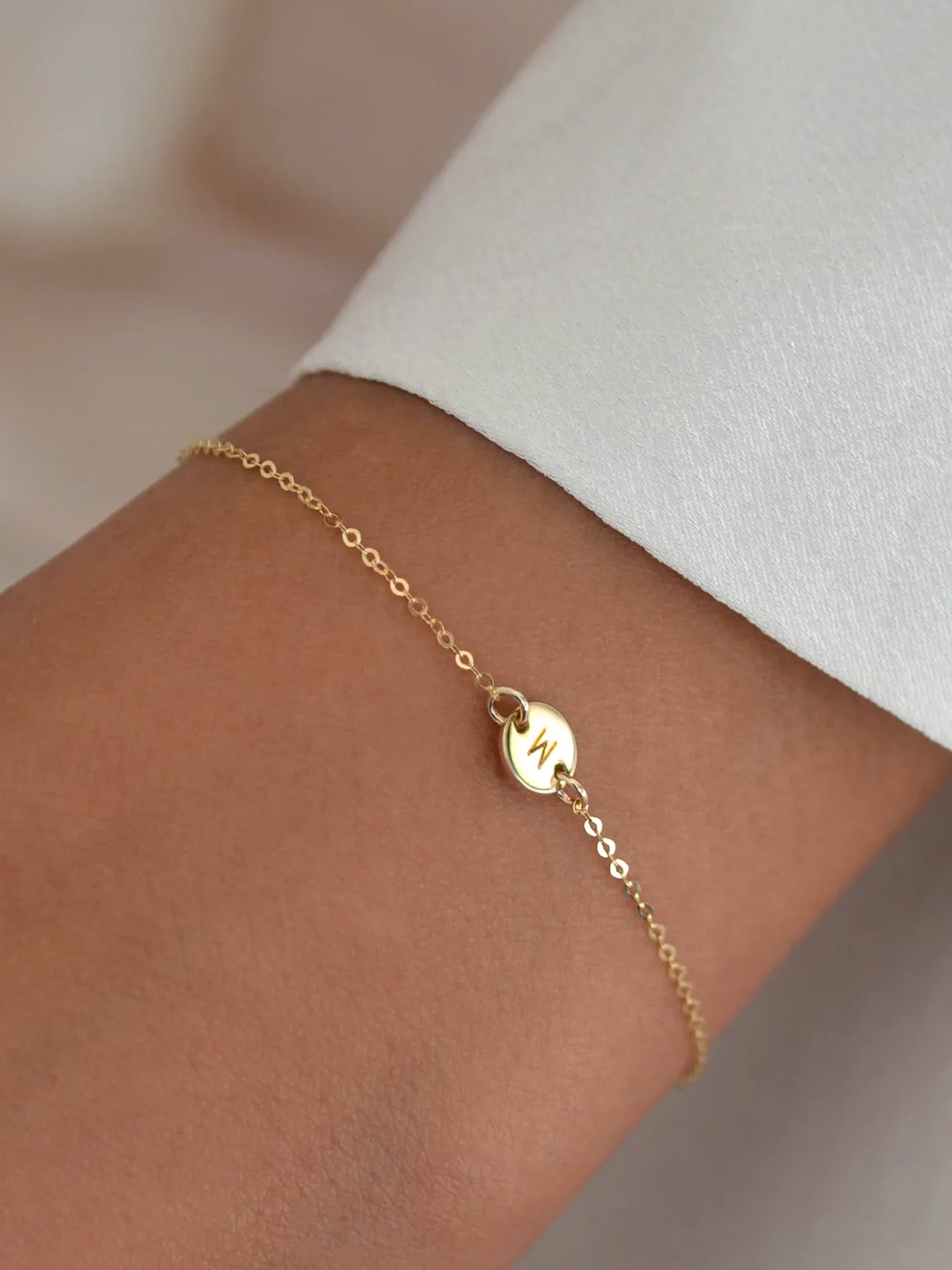Halle Tiny Disk Bracelet