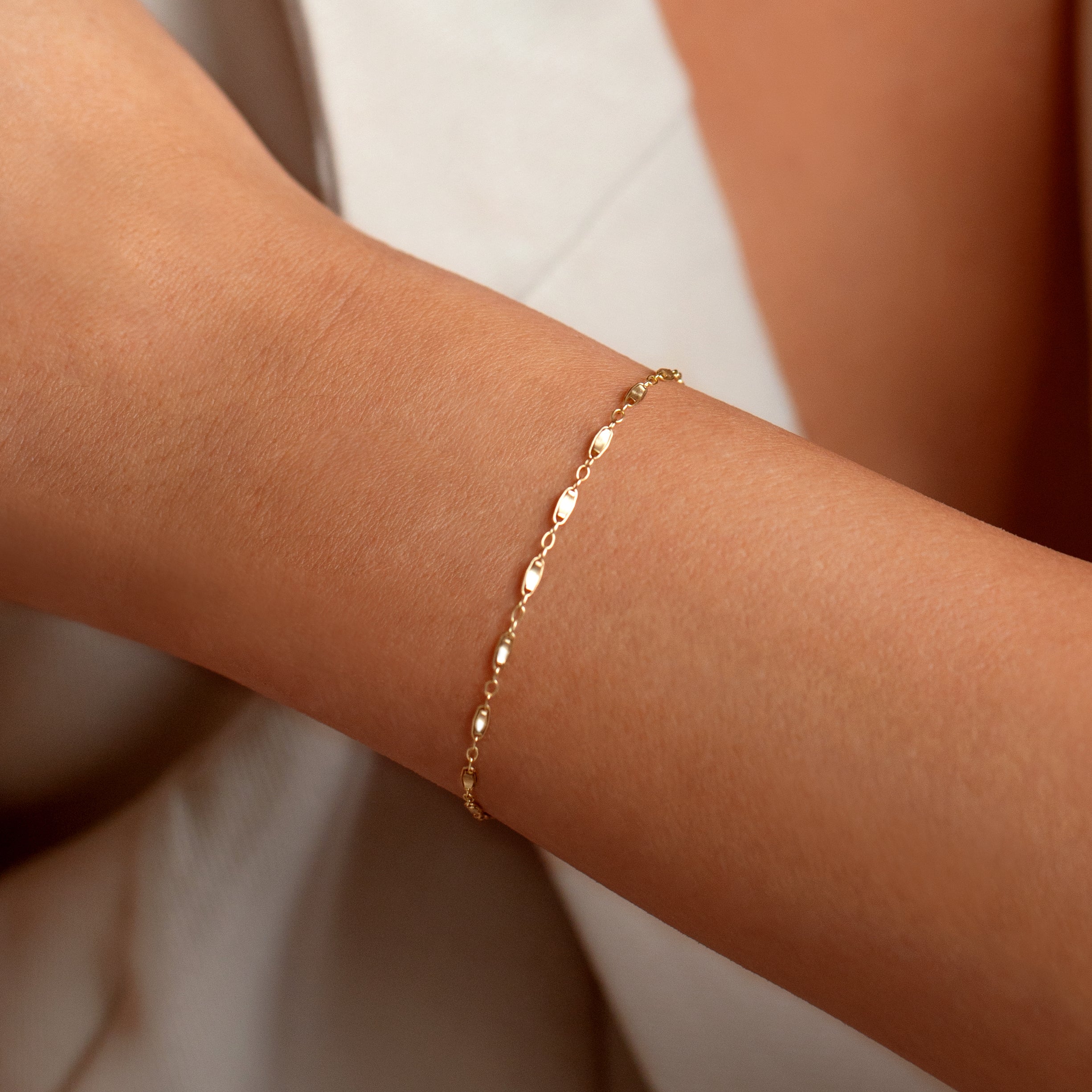 Mia Dainty Bar Chain Bracelet