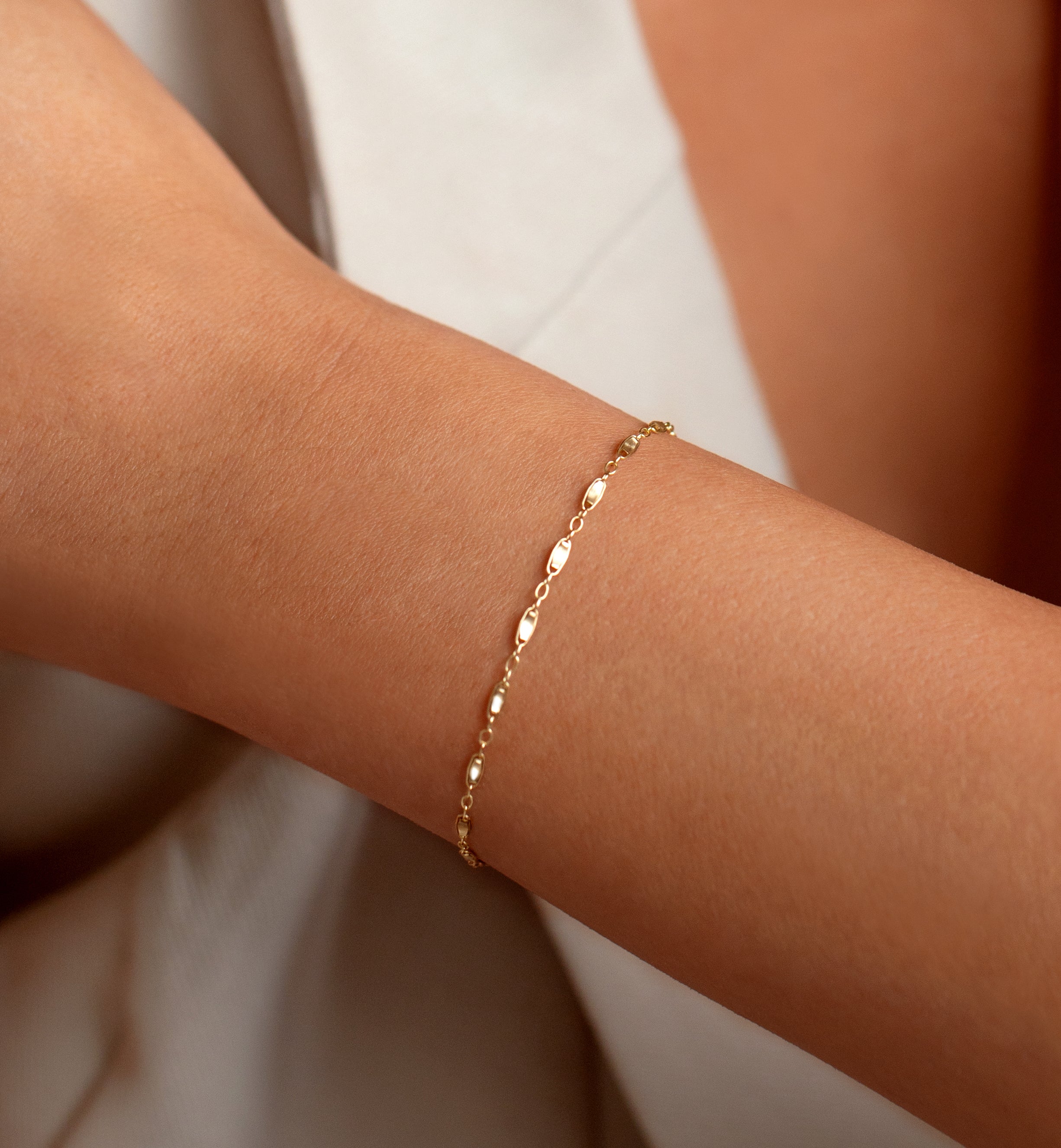 Mia Dainty Bar Chain Bracelet