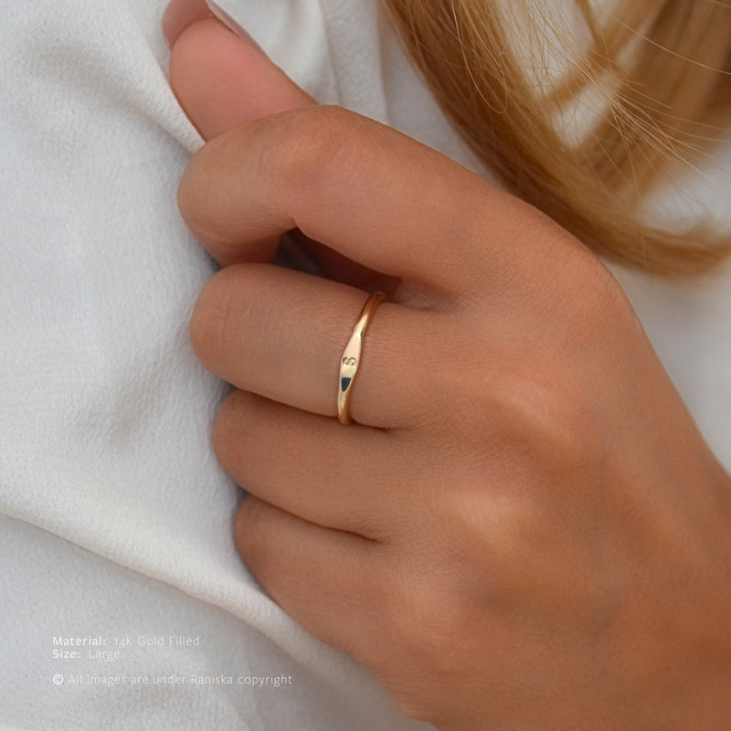 Amelia Personalized Signet Ring